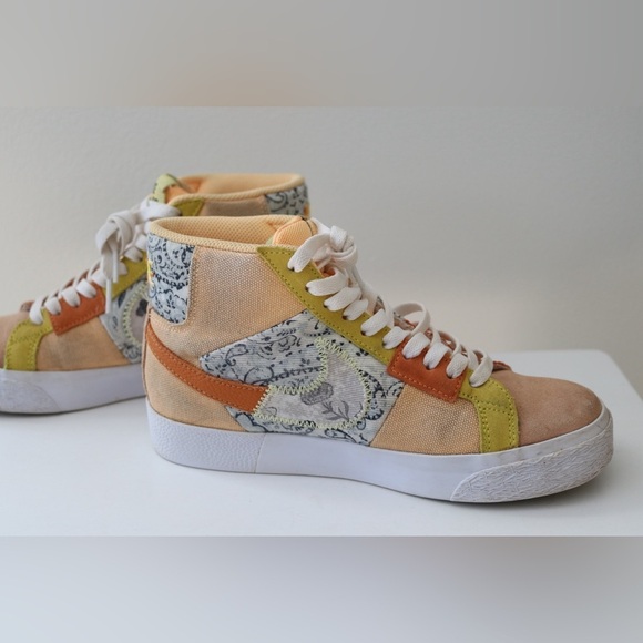 NIKE SB ZOOM BLAZER MID PREMIUM MELON TINT-CITRON TINT-WHITE SZ 5 [DM0859-800] - Picture 9 of 12